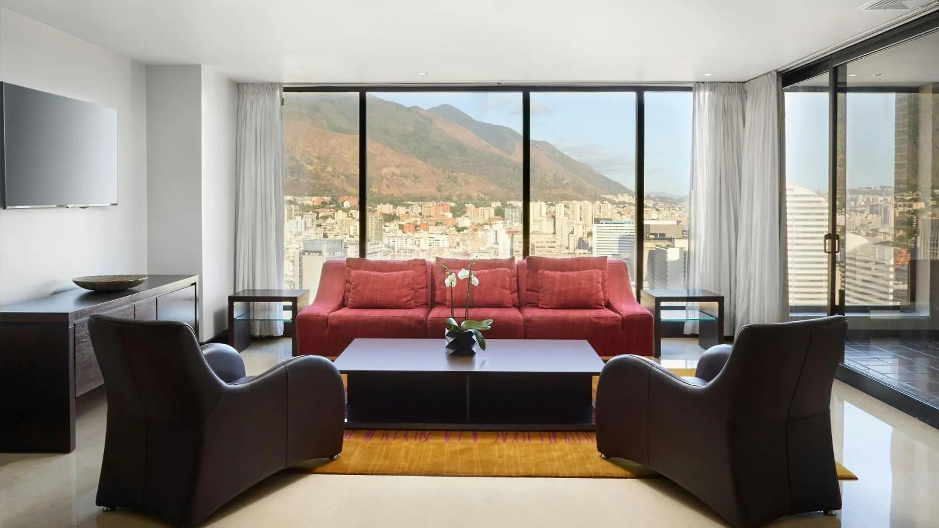 Renaissance Caracas La Castellana Hotel