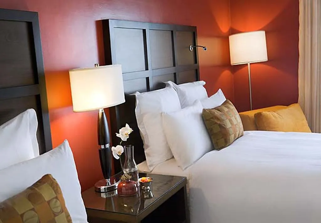 Renaissance Caracas La Castellana Hotel